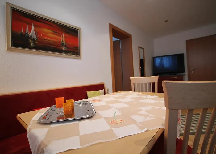 Gabriele * Brixen im Thale